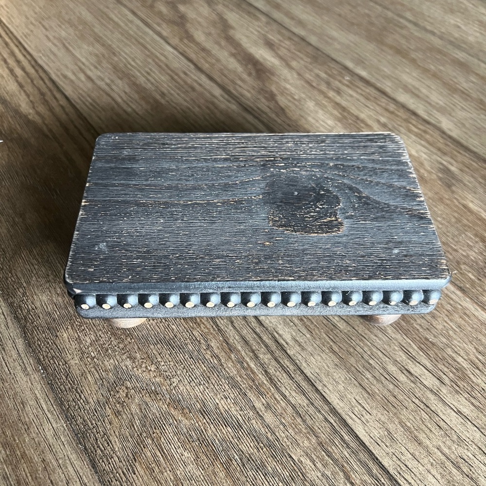 WOODEN STAND DECOR - Picture 3 of 11